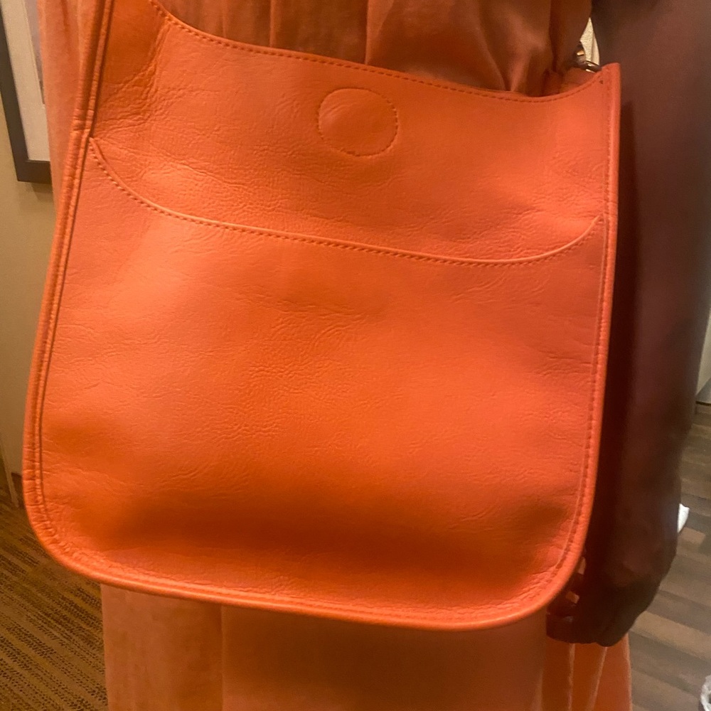 Beautiful orange crossbody bag AH.DORNED